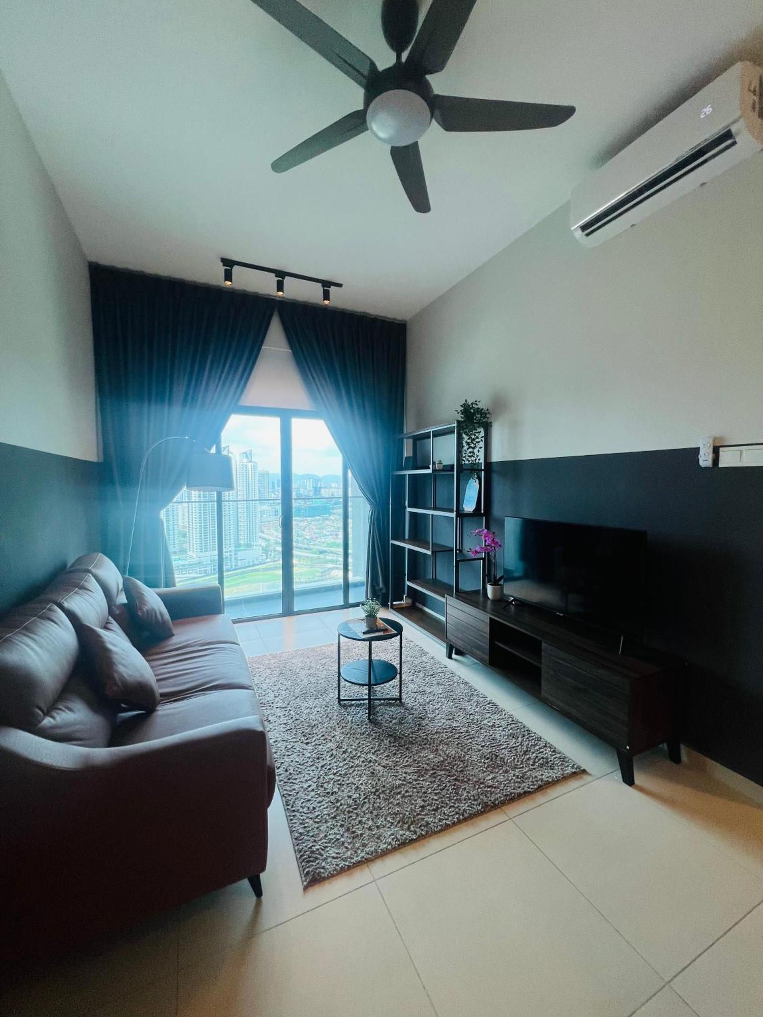 Reizz Residence By Elysium Kuala Lumpur Exterior photo