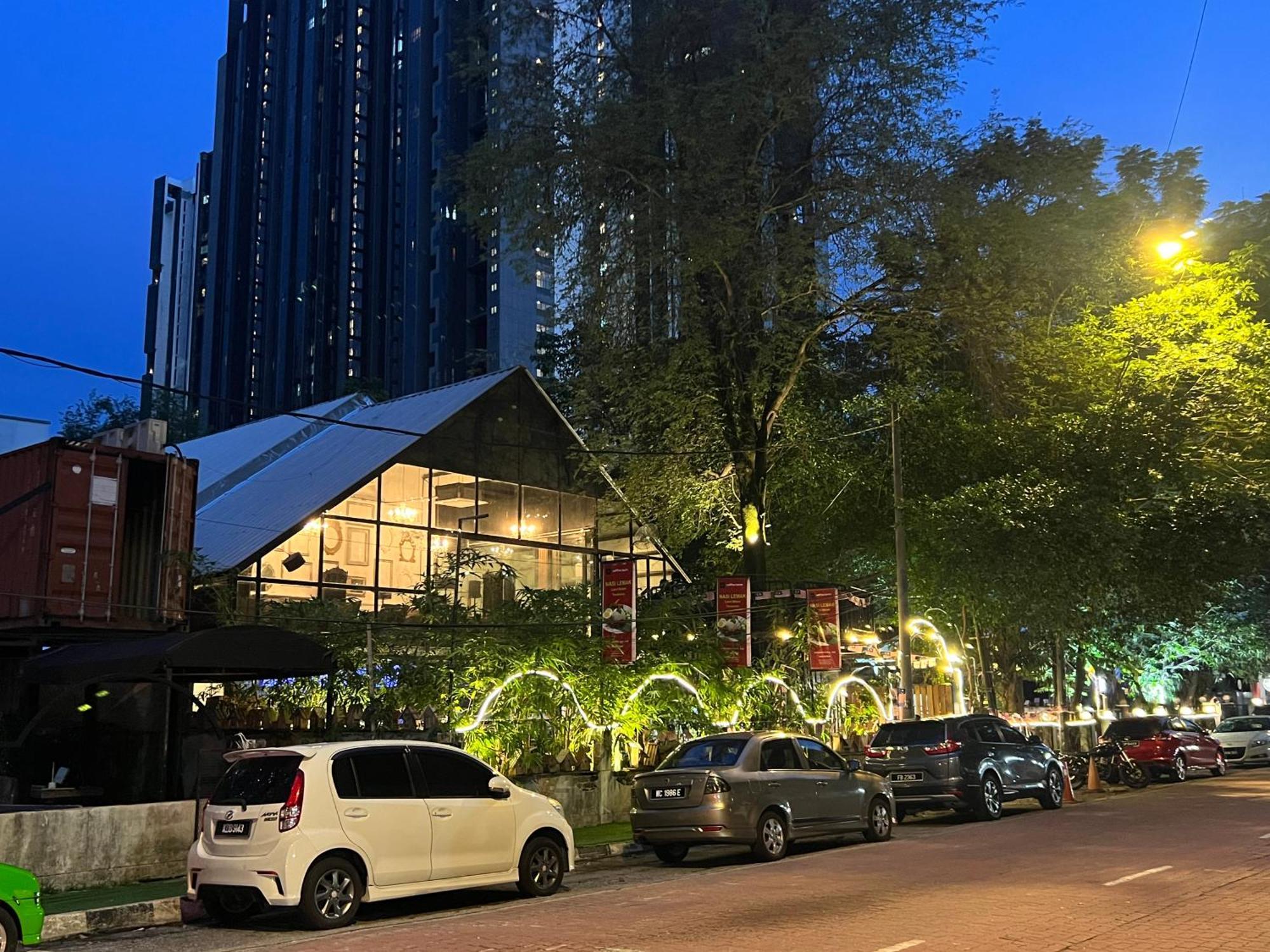 Reizz Residence By Elysium Kuala Lumpur Exterior photo