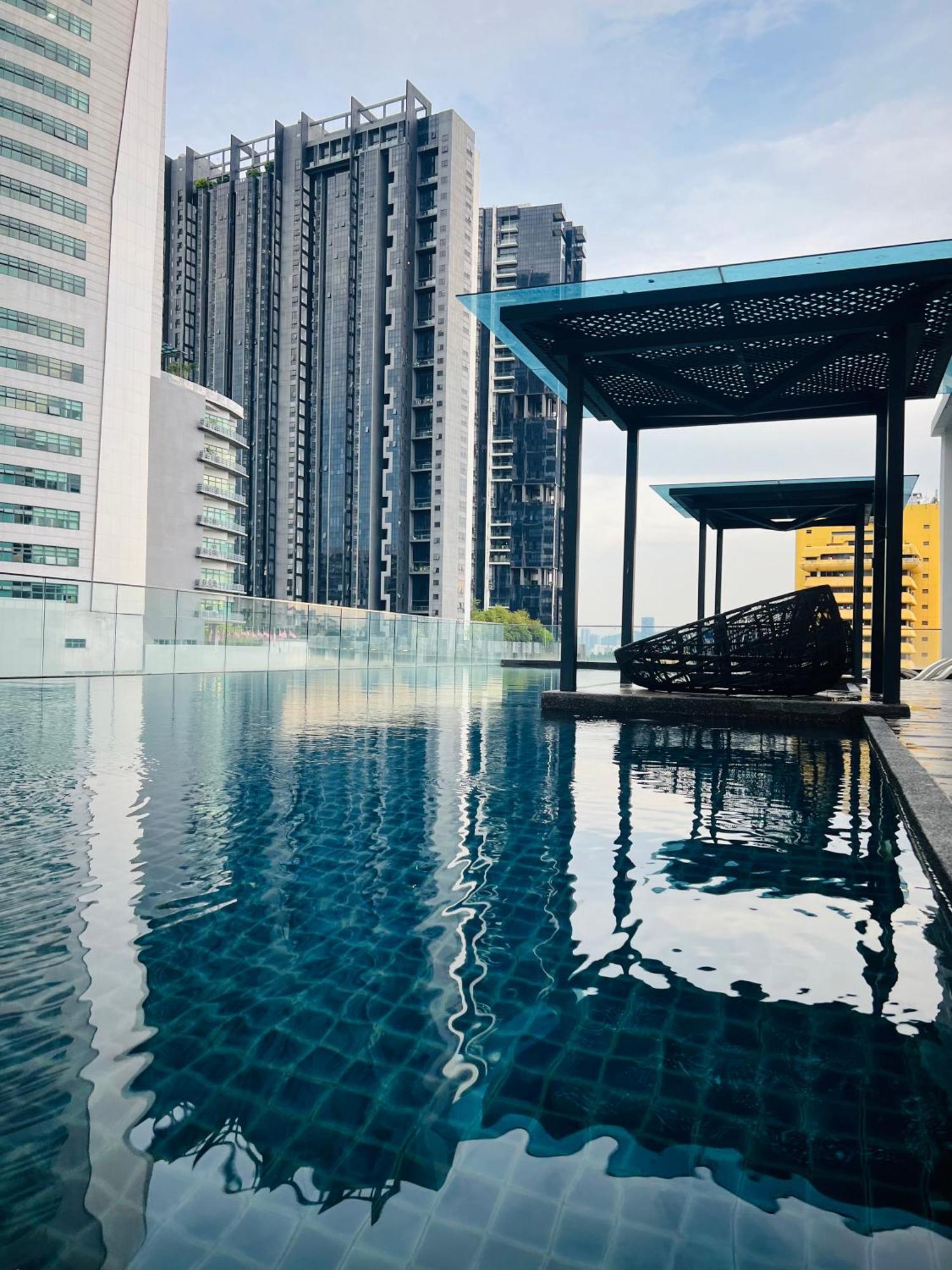 Reizz Residence By Elysium Kuala Lumpur Exterior photo